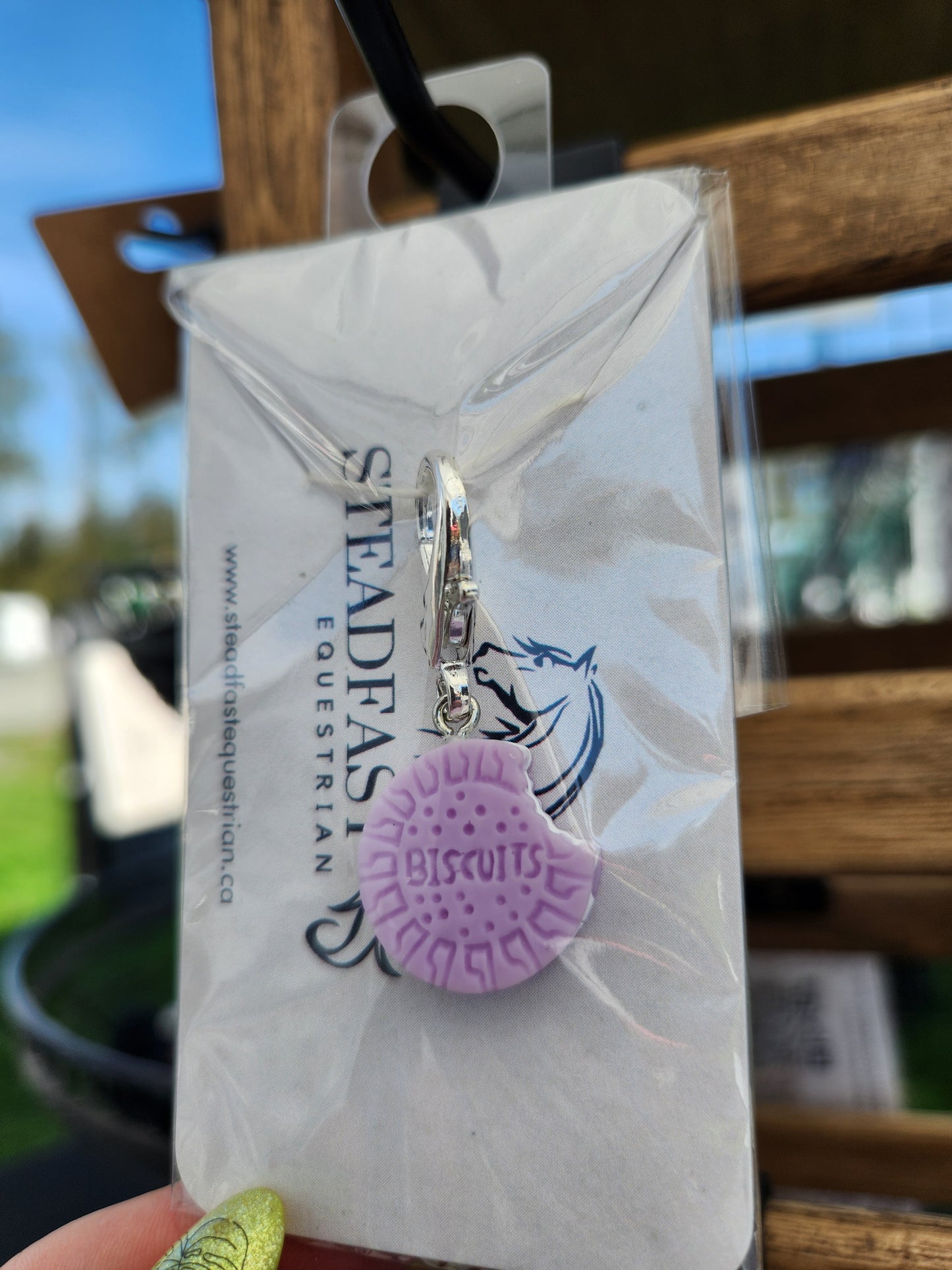 Biscuit Bridle Charm